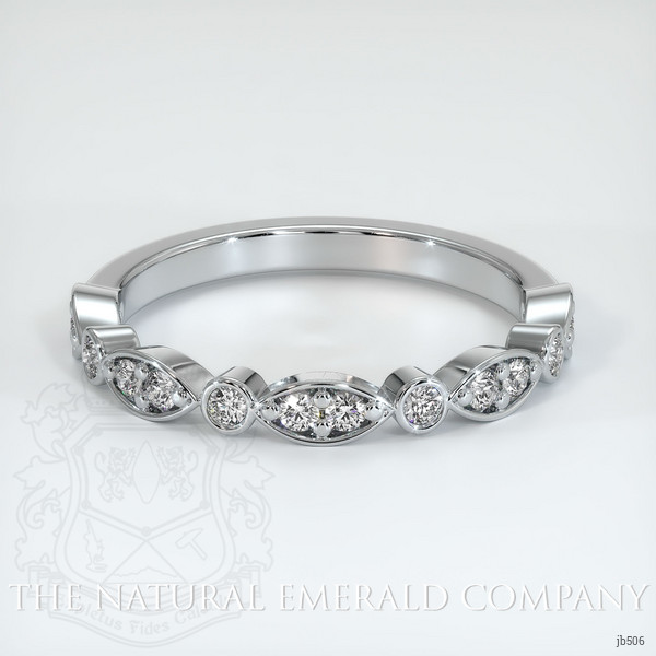 18K White Gold Diamond Antique Style Wedding Band