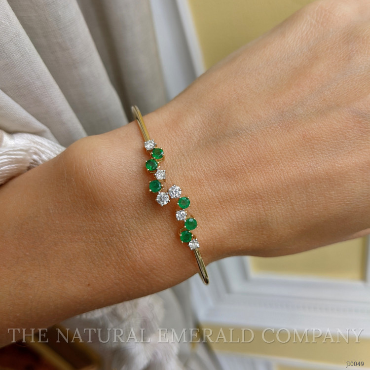 0.51 Ct.Tw. Emerald Natural Diamond Bangle Bracelet, 14K Yellow Gold