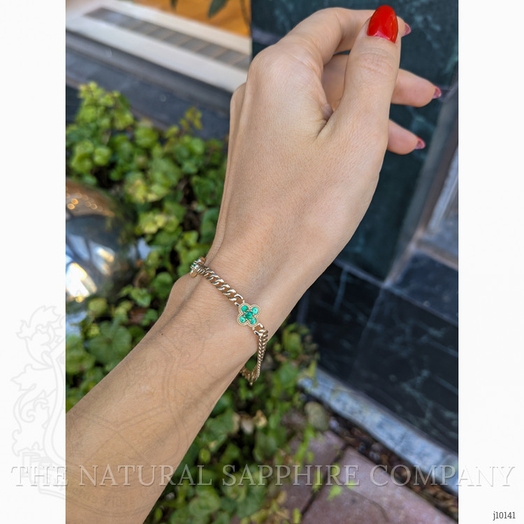 0.14 Ct.Tw. Emerald Emerald Accent Stones Bracelet, 14K Yellow Gold