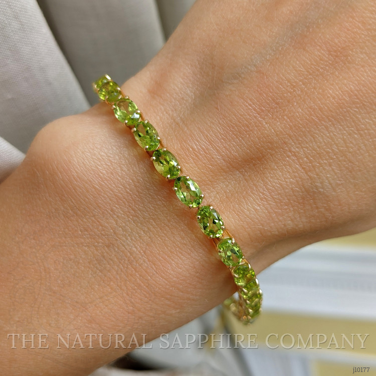 12.72 Ct.Tw. Peridot Tennis/Riviere Bracelet, 18K Yellow Gold