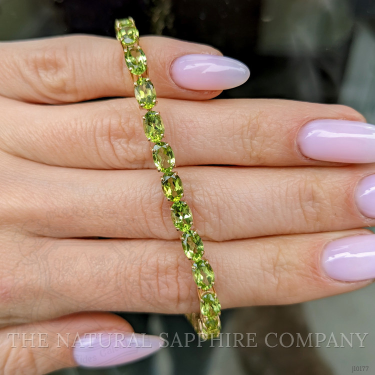 12.72 Ct.Tw. Peridot Tennis/Riviere Bracelet, 18K Yellow Gold