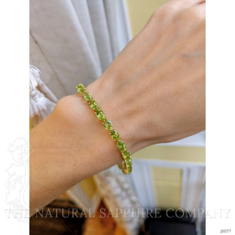 12.72 Ct.Tw. Peridot Tennis/Riviere Bracelet, 18K Yellow Gold