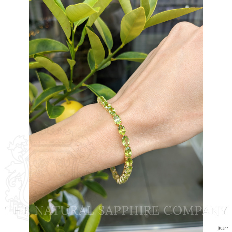 12.72 Ct.Tw. Peridot Tennis/Riviere Bracelet, 18K Yellow Gold
