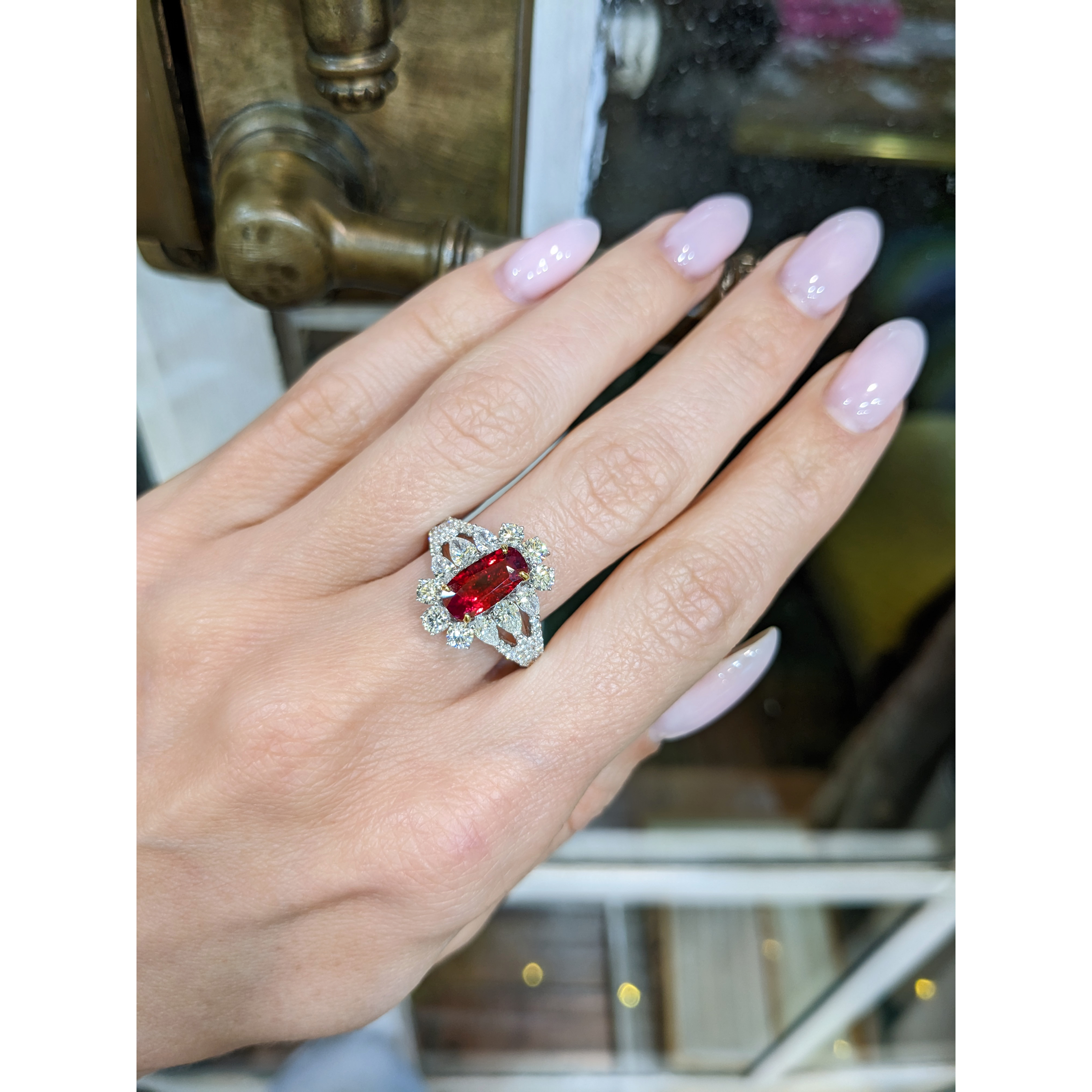 フラダンス Ruby Ring The Pacey Pear Red Ruby Ring Half Diamond Halo Low Starburst
