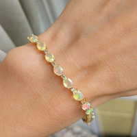 5.05 Ct.Tw. Opal Yellow Gold bracelet