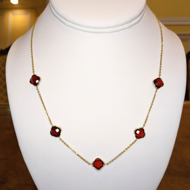 14.00 Ct. Garnet Bezel Necklace, 14K Yellow Gold