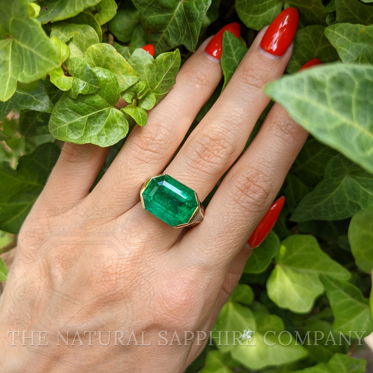 12.06 Ct. Emerald and Natural Diamond Pave Ring, 18K Yellow Gold
