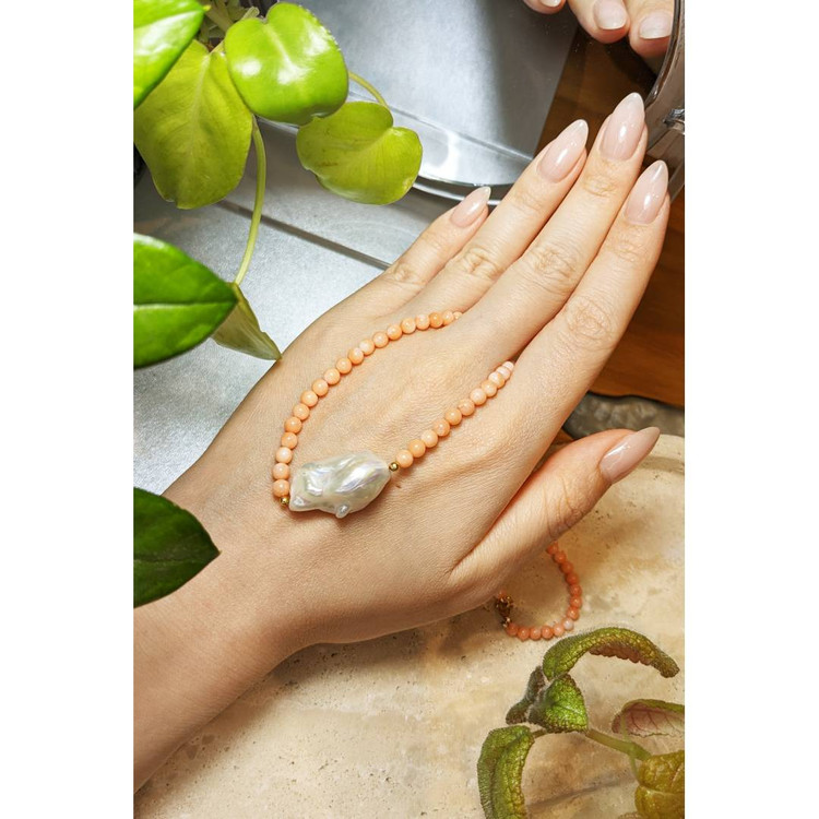 30.71 Ct. Pearl Coral Multi Stone Necklace, 18K Yellow Gold