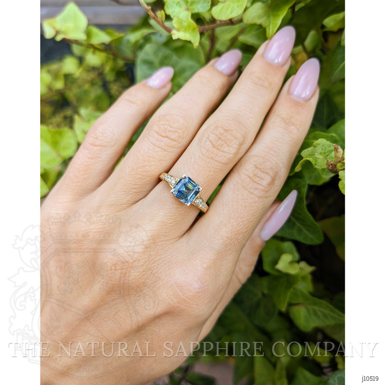 2.06 Ct. Bi Color Sapphire and Natural Diamond Antique Style Ring, 14K Yellow Gold