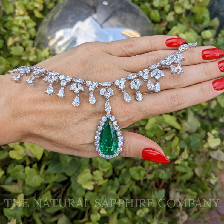 18.58 Ct. Emerald Natural Diamond Halo Necklace, Platinum 950