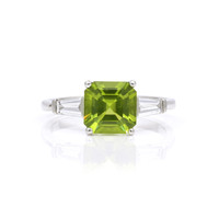1.83 Ct. Peridot Platinum 950 ring