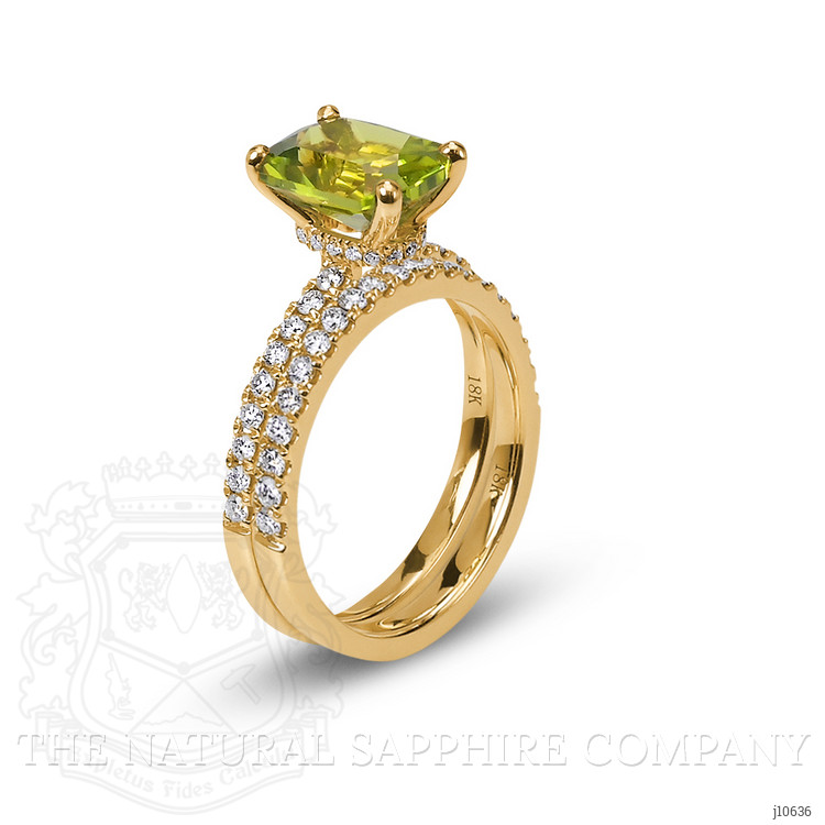 2.07 Ct. Green Peridot and Natural Diamond Pave Ring, 18K Yellow Gold