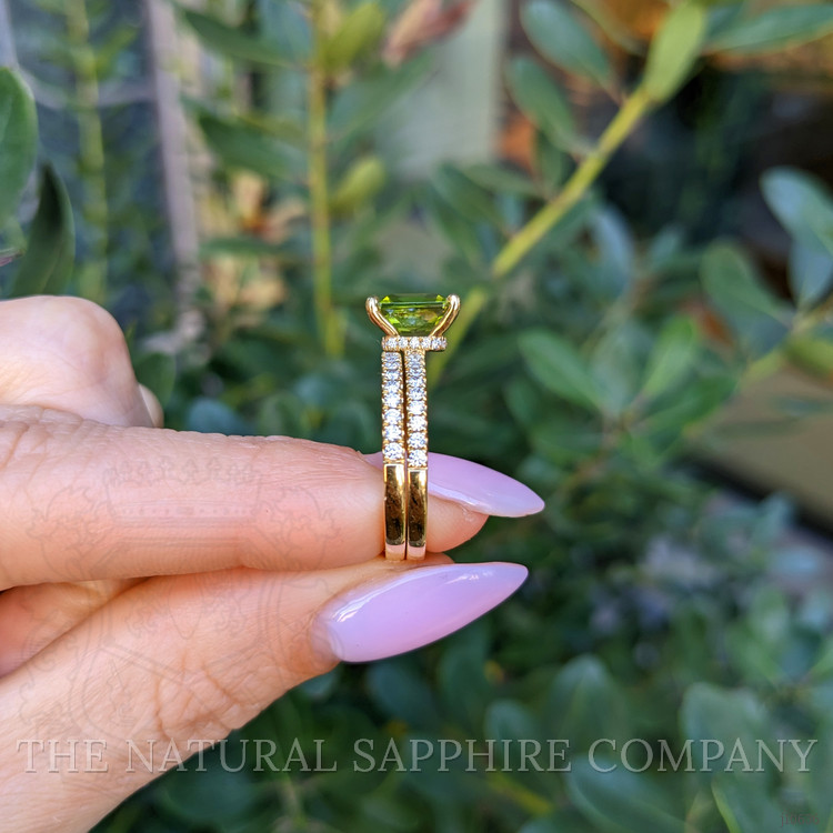 2.07 Ct. Green Peridot and Natural Diamond Pave Ring, 18K Yellow Gold