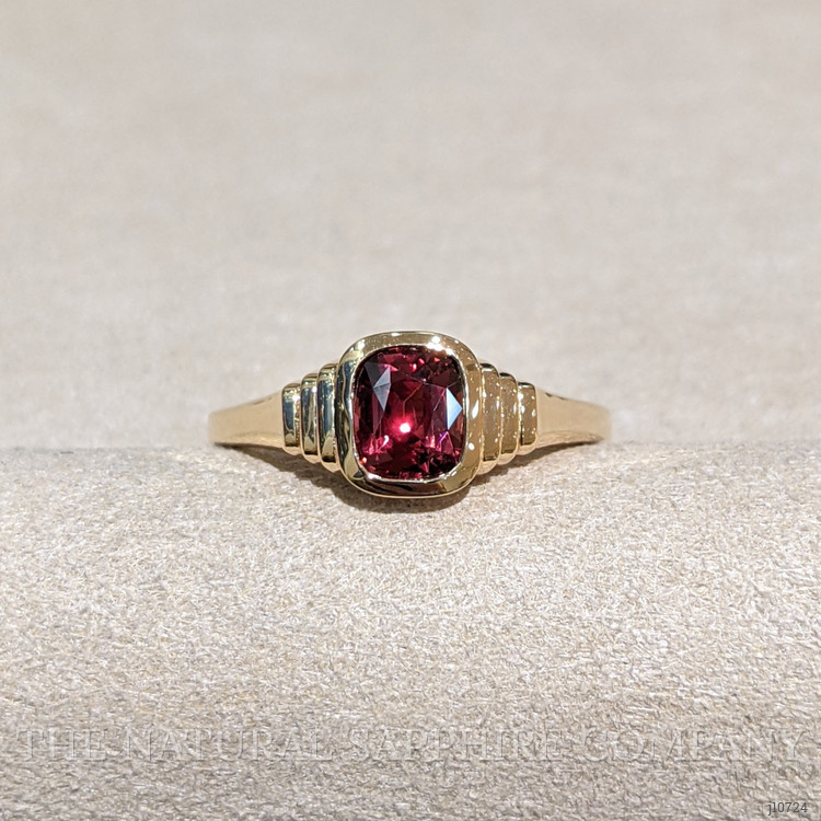 1.06 Ct. Garnet Bezel Ring, 18K Yellow Gold