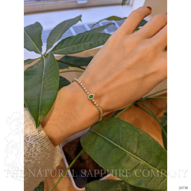 0.18 Ct.Tw. Emerald and Natural Diamond Pave Bracelet, 14K Yellow Gold
