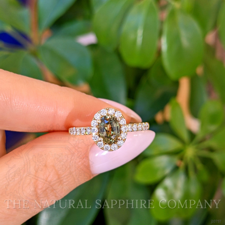 1.05 Ct. Alexandrite Natural Diamond Antique Style Ring, 14K Yellow Gold