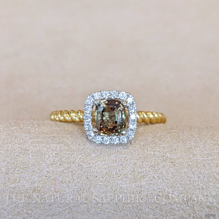 0.92 Ct. Alexandrite Natural Diamond Halo Ring, 14K Yellow Gold