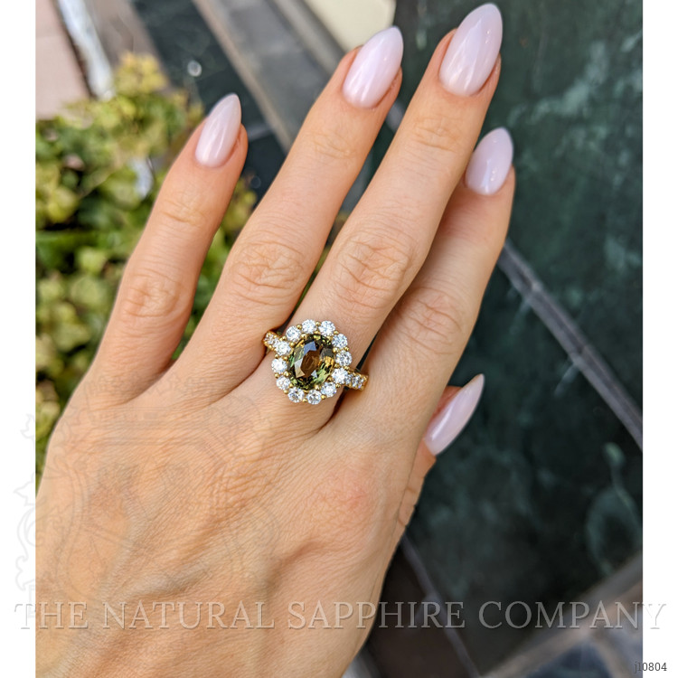 3.19 Ct. Alexandrite Natural Diamond Antique Style Ring, 18K Yellow Gold