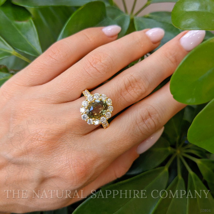 3.19 Ct. Alexandrite Natural Diamond Antique Style Ring, 18K Yellow Gold