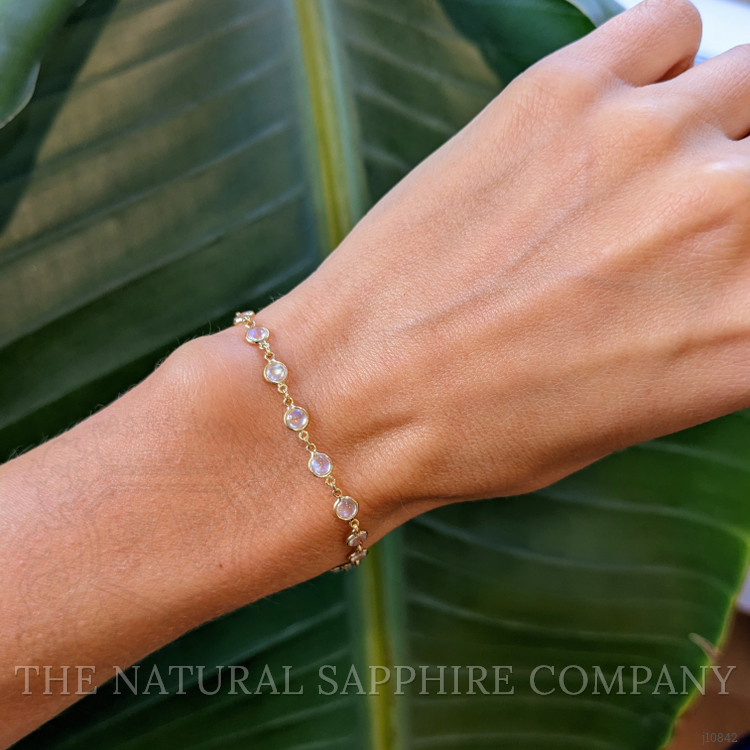 3.28 Ct.Tw. Moonstone Bezel Bracelet, 18K Yellow Gold