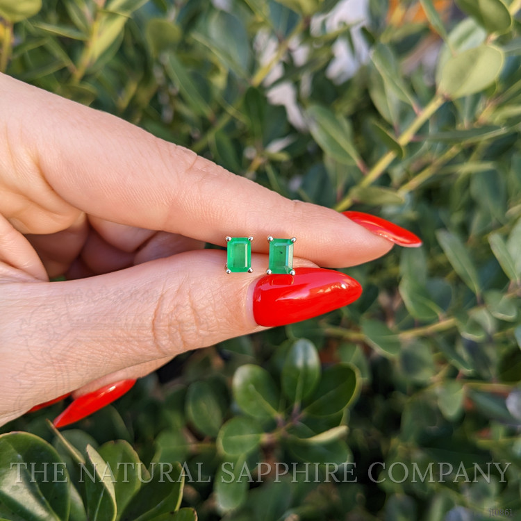 1.09 Ct.Tw. Emerald Studs Earrings, 14K Yellow Gold