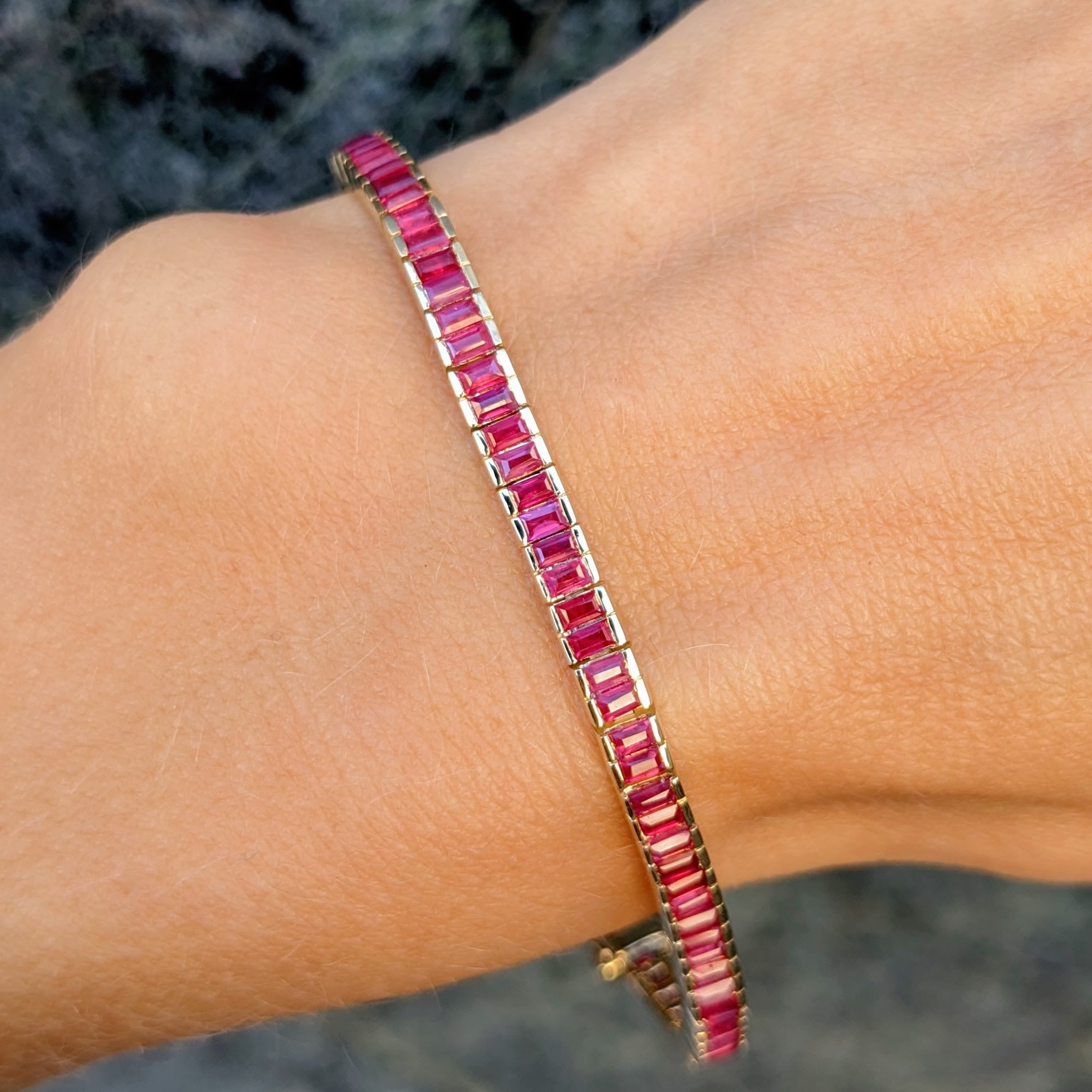 【Ruby】10点 Pinkish Red Ruby Tennis/Line Bracelet - Baguette (Straight) 5.88