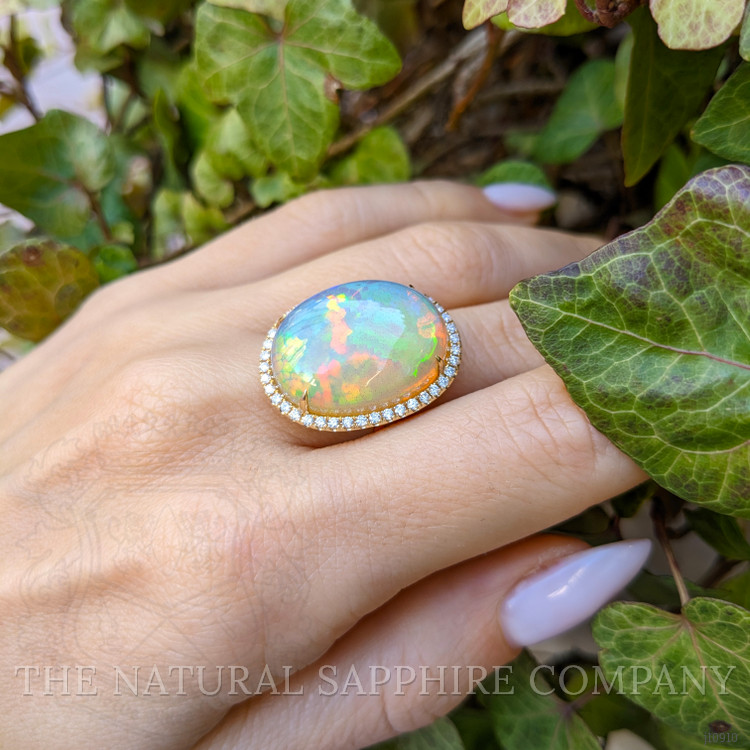 15.34 Ct. Opal Natural Diamond Antique Style Ring, 14K Yellow Gold