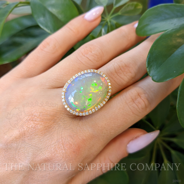 15.34 Ct. Opal Natural Diamond Antique Style Ring, 14K Yellow Gold