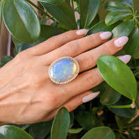 9.92 Ct. Opal Natural Diamond Antique Style Ring, 18K Yellow Gold Life Style