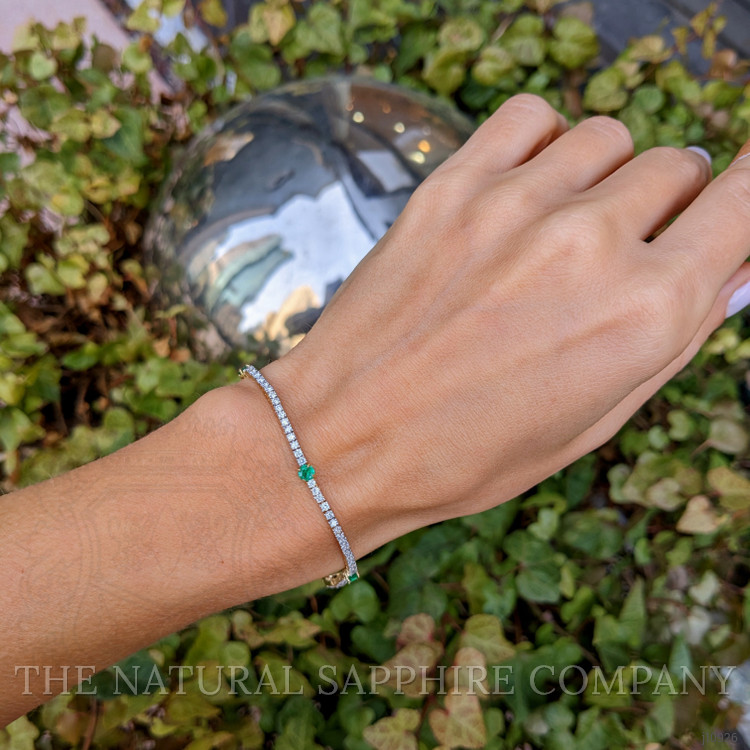 0.67 Ct.Tw. Emerald and Natural Diamond Tennis/Line Bracelet, 14K Yellow Gold