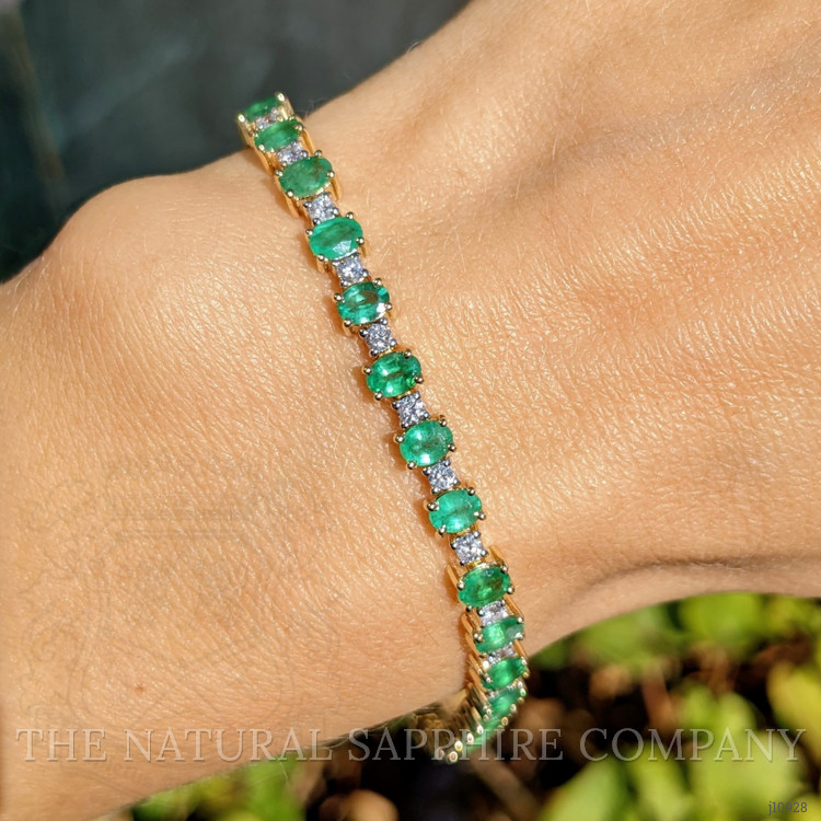 4.82 Ct.Tw. Emerald and Natural Diamond Pave Bracelet, 14K Yellow Gold