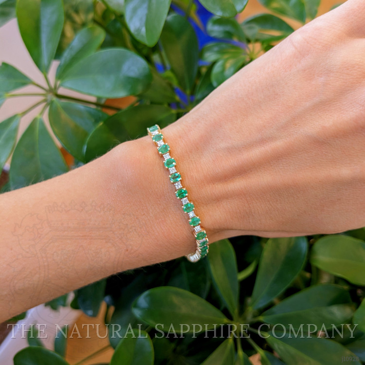 4.82 Ct.Tw. Emerald and Natural Diamond Pave Bracelet, 14K Yellow Gold