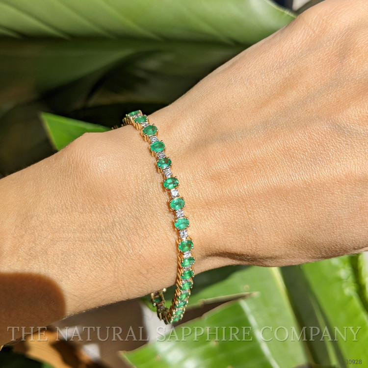 4.82 Ct.Tw. Emerald and Natural Diamond Pave Bracelet, 14K Yellow Gold