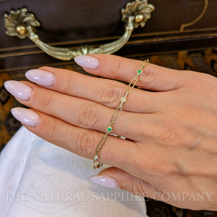 0.13 Ct.Tw. Emerald Natural Diamond Accent Stones Bracelet, 14K Yellow Gold