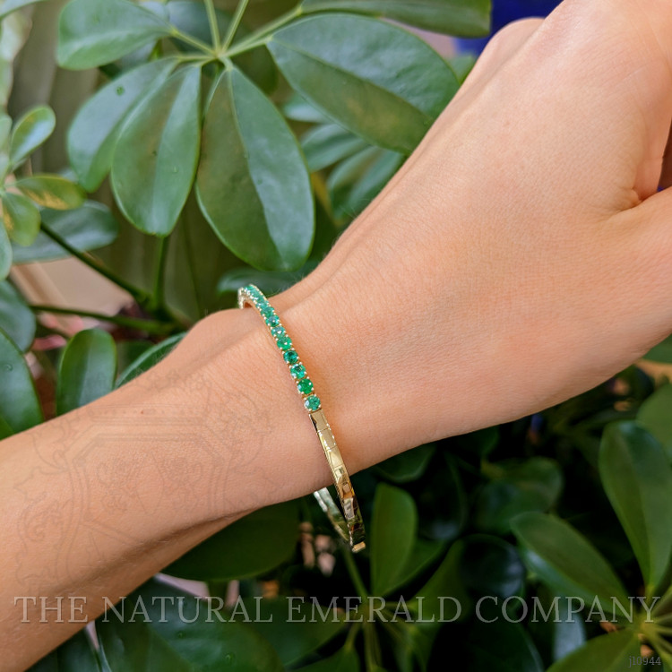 2.02 Ct.Tw. Emerald Bangle Bracelet, 14K Yellow Gold