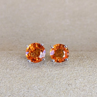 1.14 Ct.Tw. Sapphire 14K White Gold earring