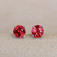1.72 Ct.Tw. Sapphire 18K White Gold earring
