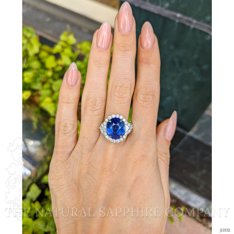 7.00 Ct. Blue Sapphire and Natural Diamond Antique Style Ring, 18K White Gold