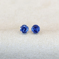 1.20&nbsp;Ct.Tw.Total Carat Weight Blue Sapphire Studs Earrings, 14K Yellow Gold Life Style