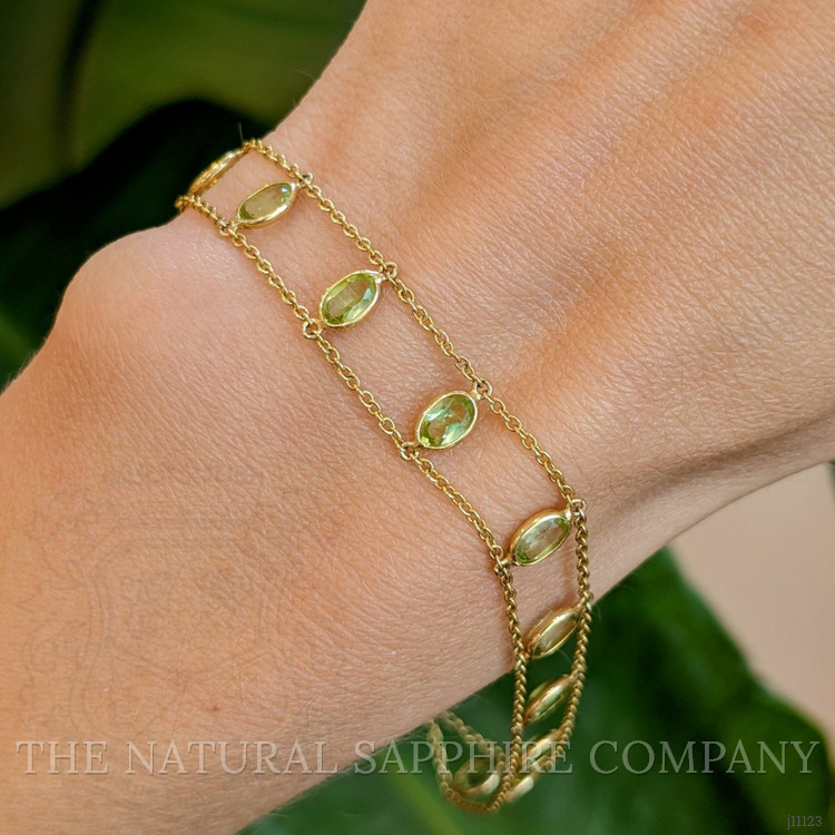 3.21 Ct.Tw. Peridot Bezel Bracelet, 14K Yellow Gold