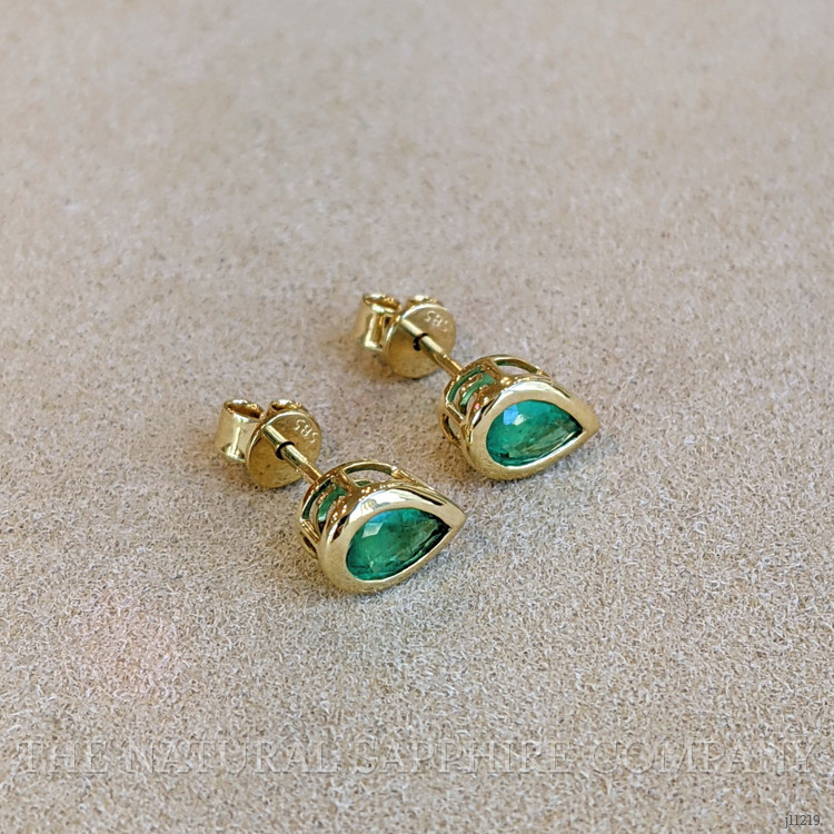 0.66 Ct.Tw. Emerald Studs Earrings, 14K Yellow Gold