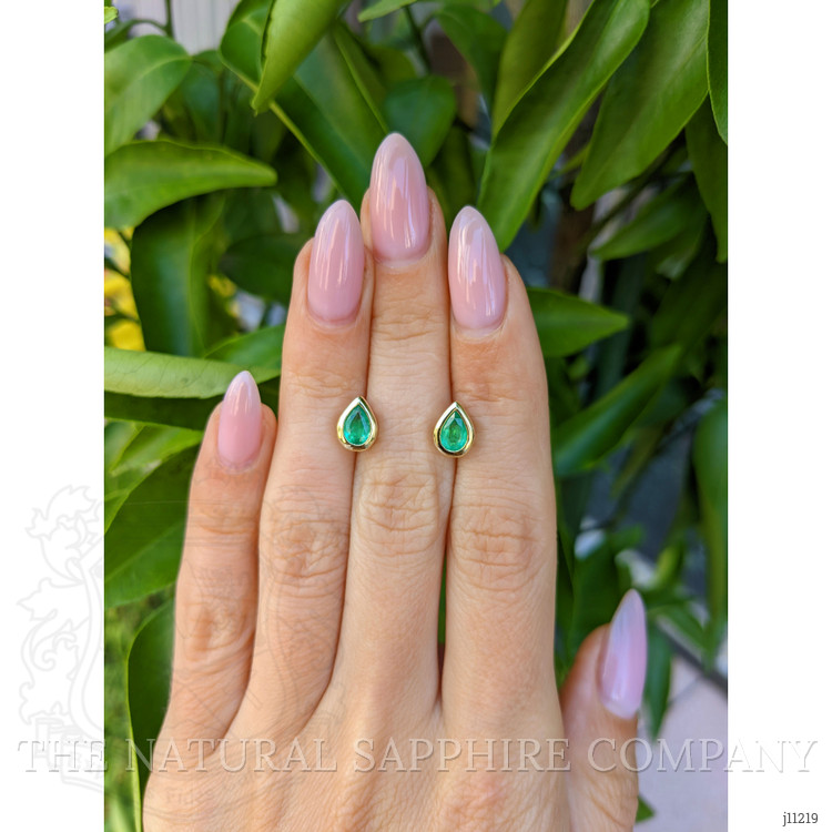 0.66 Ct.Tw. Emerald Studs Earrings, 14K Yellow Gold