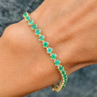 4.20 Ct.Tw. Emerald 14K Yellow Gold bracelet