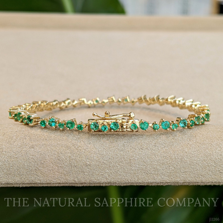 1.54 Ct.Tw. Emerald Emerald Tennis/Line Bracelet, 14K Yellow Gold