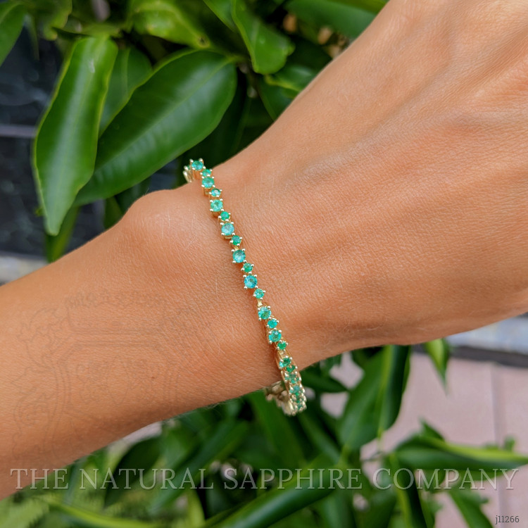 1.54 Ct.Tw. Emerald Emerald Tennis/Line Bracelet, 14K Yellow Gold
