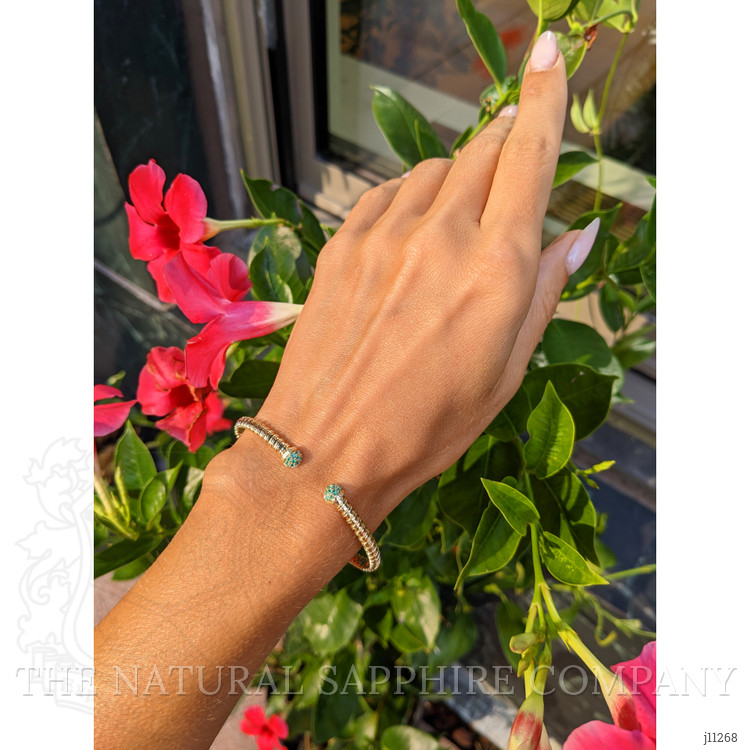 0.22 Ct.Tw. Emerald Bangle Bracelet, 14K Yellow Gold