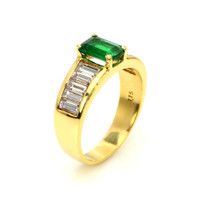 0.81 Ct. Emerald Natural Diamond Accent Stones Ring, 18K Yellow Gold Image