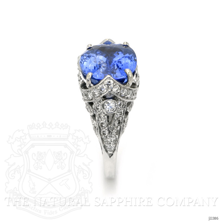 9.07 Ct. Blue Sapphire and Natural Diamond Antique Style Ring, 14K Yellow Gold