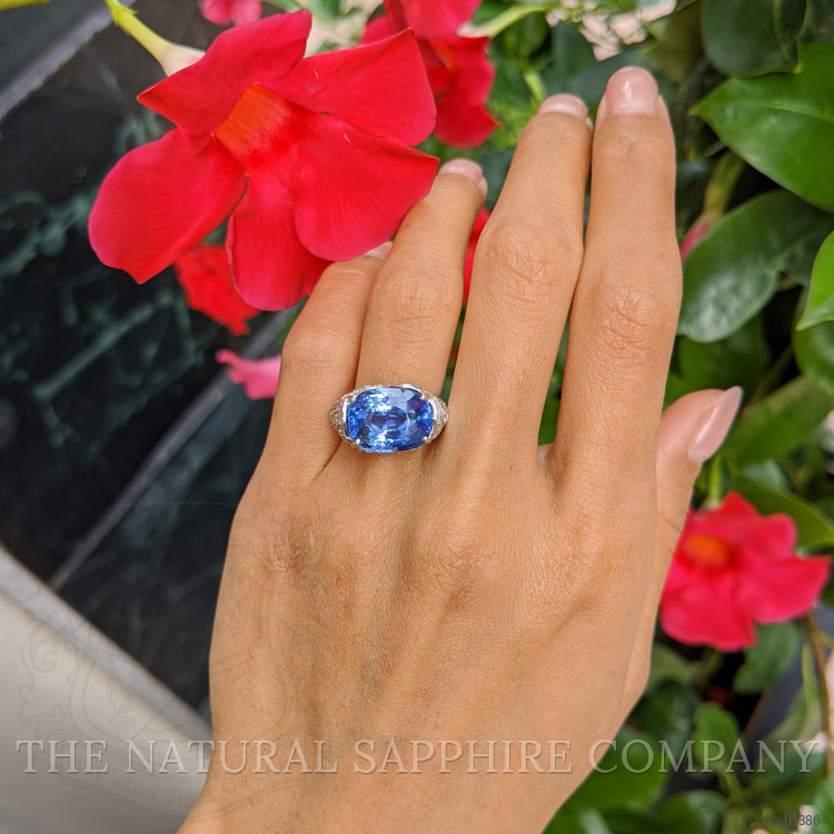 9.07 Ct. Blue Sapphire and Natural Diamond Antique Style Ring, 14K Yellow Gold