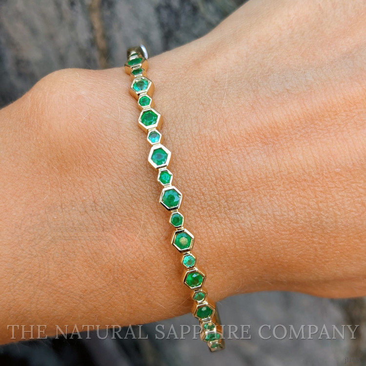 0.62 Ct.Tw. Emerald Emerald Bezel Bracelet, 14K Yellow Gold